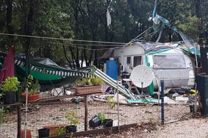 Kamp Mon Perin kod Bala, (foto: Robert Dremšak)