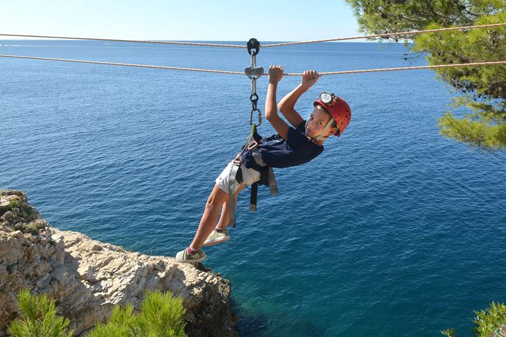 Na zip-line preko kanjona odvažili se i najmlađi (Danilo MEMEDOVIĆ)