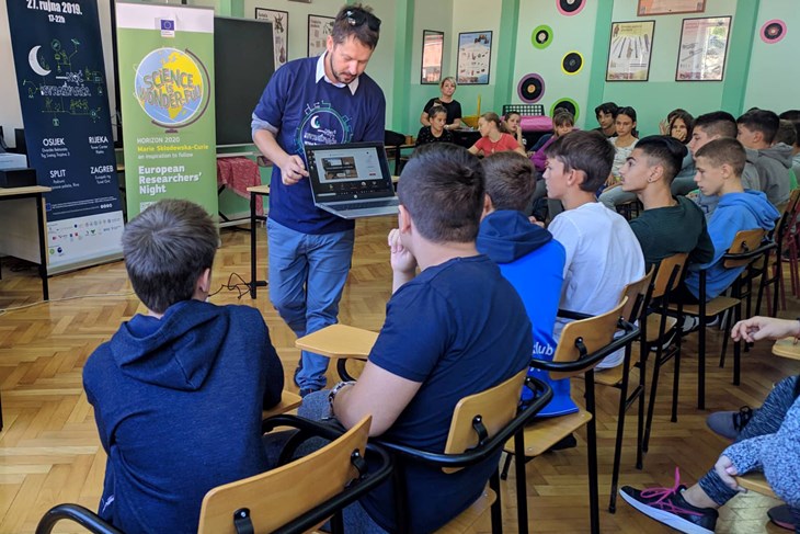 RoboTeam pulskog Sveučilišta u Osnovnoj školi Veruda