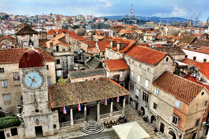 Biskup Girolamo Fonda je iz Pule otišao u službu u Trogir