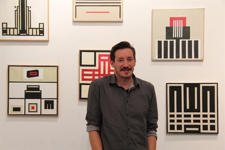 Sebastijan Vojvoda na otvaranju izložbe u Galeriji Oranžerija