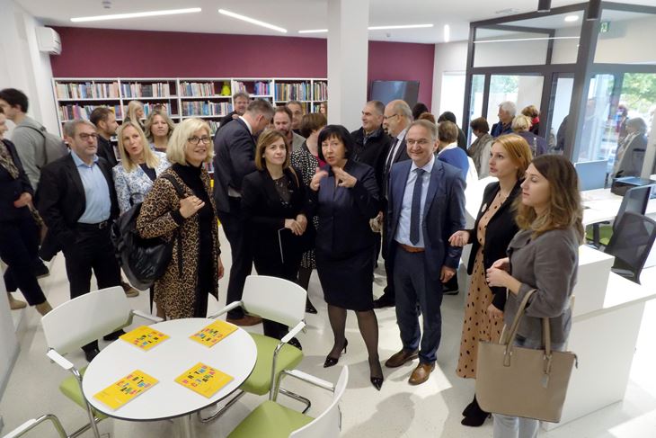 Gradska knjižnica kao dnevni boravak grada (G. ČALIĆ ŠVERKO)
