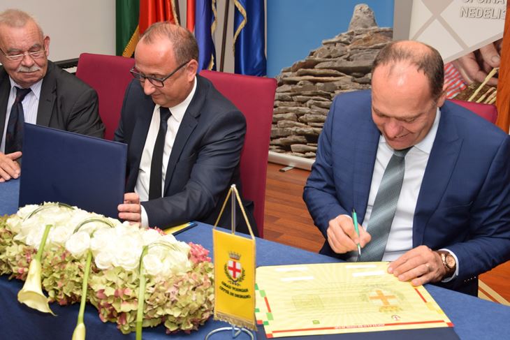 Potpisivanje povelje o bratimljenu između Grada Vodnjana i Općine Nedelišće