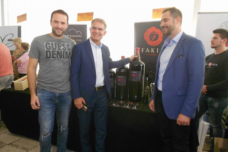 Ministar Gari Capelli s Markom Fakinom pobjednikom 10. Festivala terana i tartufa (Mirjan RIMANIĆ)