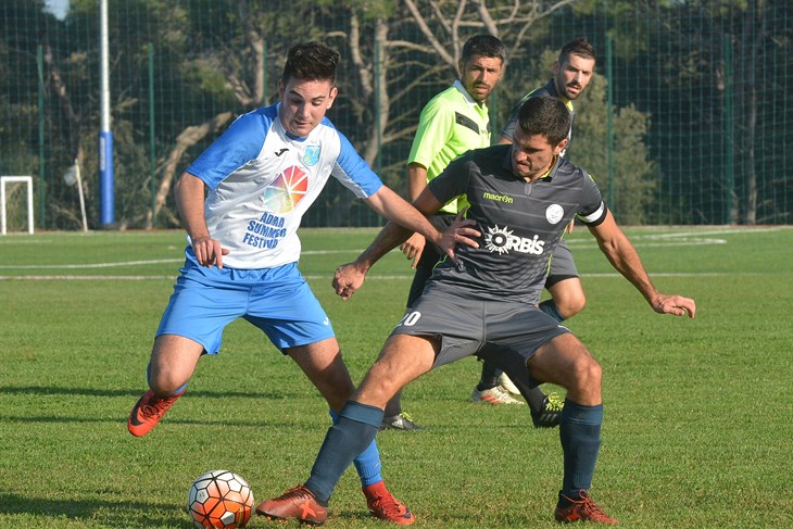 DVOSTRUKI STRIJELAC - Vedran Jozepović (desno) (D. MEMEDOVIĆ)