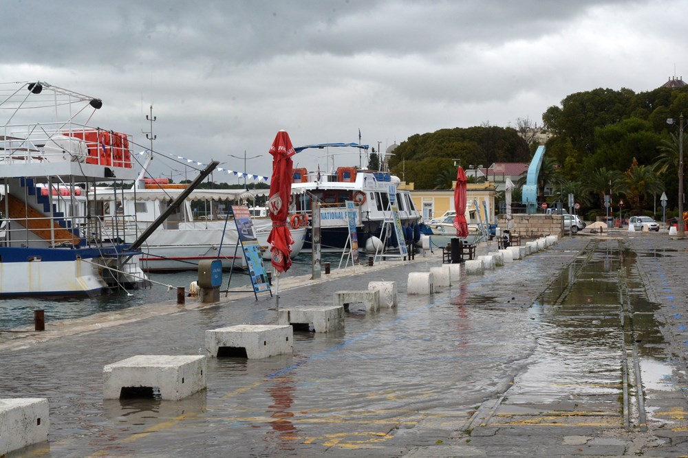 PULA,13 11 2019,VREMENSKE NEPOGODE,PLIMA,KISA ,JUGO,RIVA  Snimio Danilo MEMEDOVIC