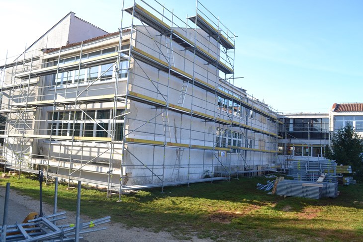 U tijeku je obnova zgrade osnovne škole u Umagu