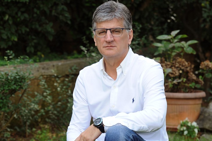 (M. MIJOŠEK)