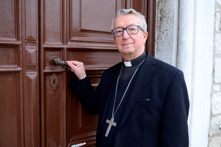 Mons. Ivan Milovan (Dejan ŠTIFANIĆ)