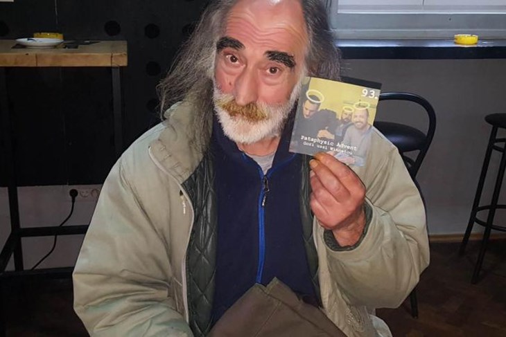 Franci novu ploču posvećuje svojim rizničarima Mustafi Žitku Cici "kega više ni" i Filju Ivi Zubanu