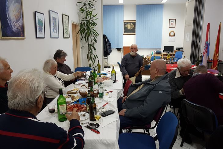 Proslava Nove godine po julijanskom kalendaru (M. VERMEZOVIĆ IVANOVIĆ)