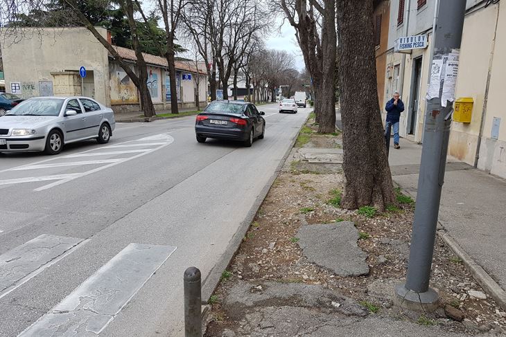 Poplavljuje za svake jače kiše - Ulica 43. istarske divizije (M. VERMEZOVIĆ IVANOVIĆ)