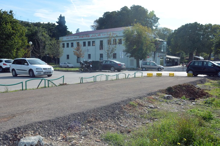 Sukob se dogodio na pulskoj rivi, između Carga i Pietas Julie (Neven LAZAREVIĆ)