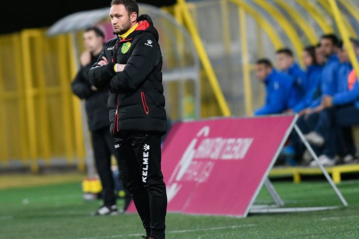 TEŠKI TRENUCI - Ivan Prelec (Goran Mehkek / CROPIX)
