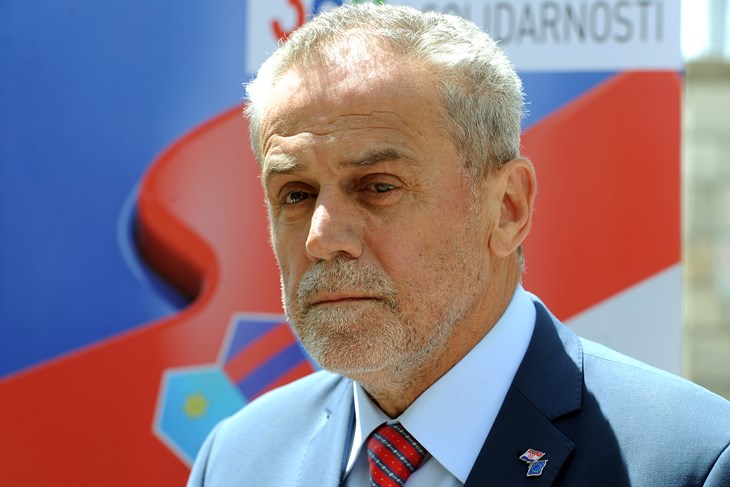 Milan Bandić (Milivoj MIJOŠEK)