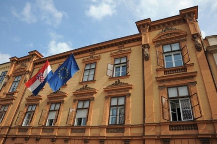 (D. JELINEK)