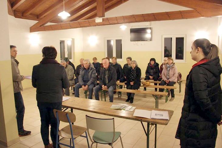 Predavanje u naselju Vrh (Đani SOLDATIĆ)