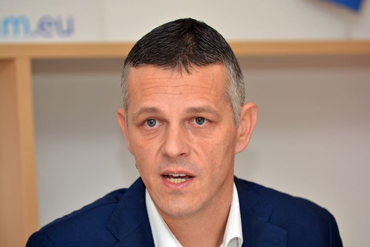 Valter Flego (Danilo MEMEDOVIĆ)
