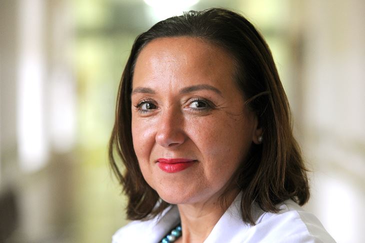 Dr. Irena Hrstić (Milivoj MIJOŠEK)