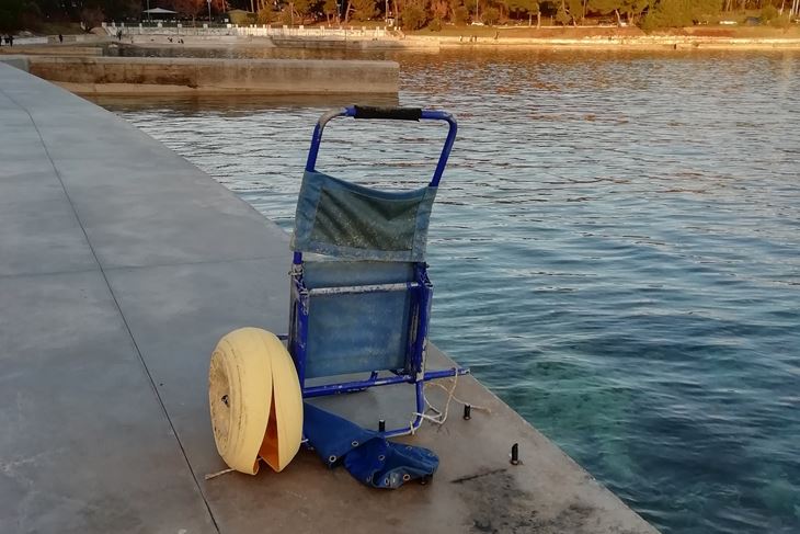 Plaža za invalide bez rampe