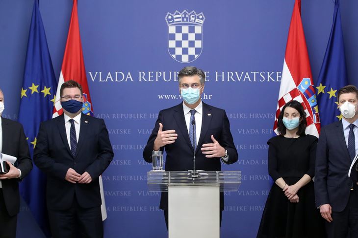 Predsjednik Vlade Andrej Plenković predstavlja mjere za poduzetništvo (HINA)