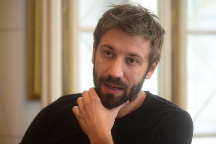 Valter Roša: Trenutno kao da živimo u nekom scenariju koji su zajedno napisali Franz Kafka i George Orwell (Dejan ŠTIFANIĆ)