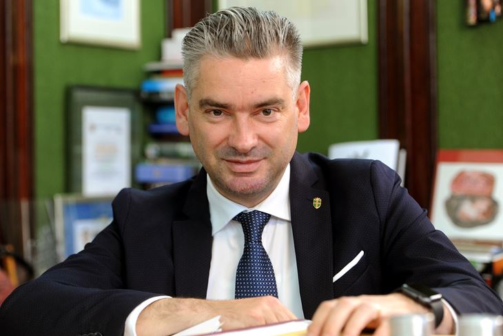 (M. MIJOŠEK)