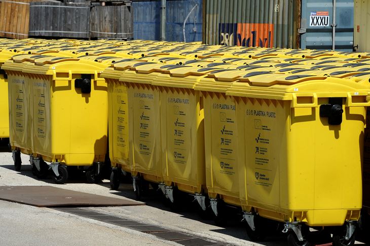 Nove posude nabavljene su bespovratnim sredstvima Fonda za zaštitu okoliša (Milivoj MIJOŠEK)