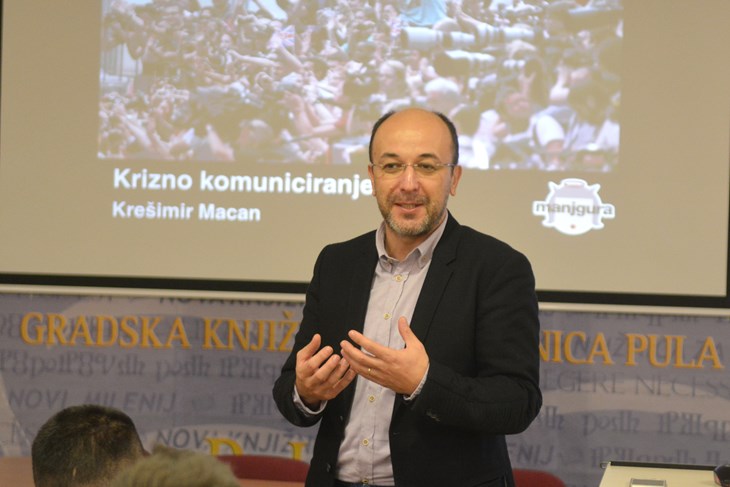 (N. LAZAREVIĆ)