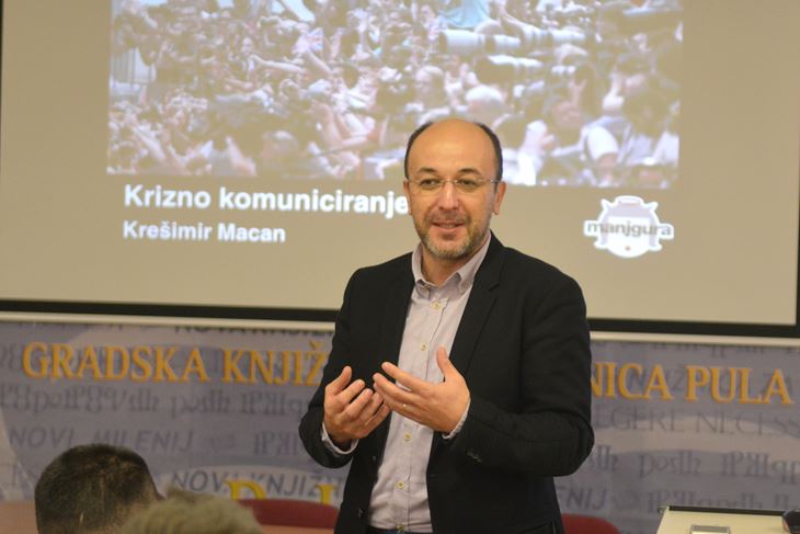 (N. LAZAREVIĆ)