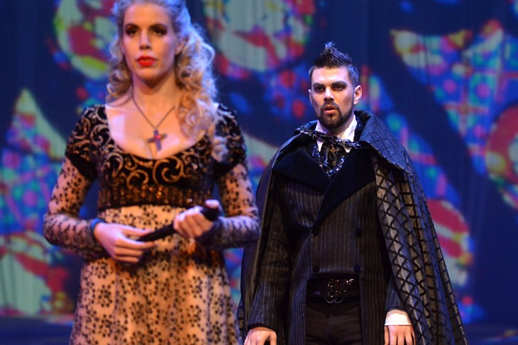 Na pozornici INK-a Luka Mihovilović u predstavi "Tosca" s kolegicom Madom Peršić (Danilo MEMEDOVIĆ)