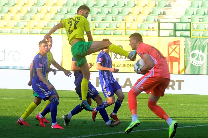 (Dejan ŠTIFANIĆ)