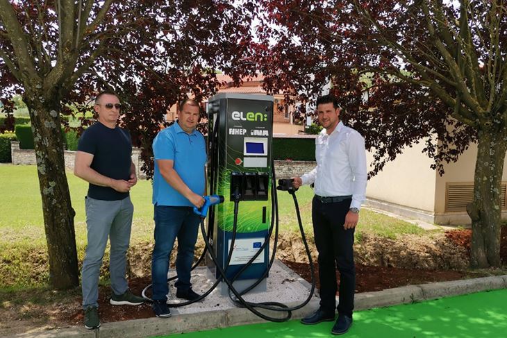 Punionica za električne automobile