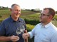 Franc i Oliver Arman, a iza njih - njihovi vinogradi  (Davor ŠIŠOVIĆ)