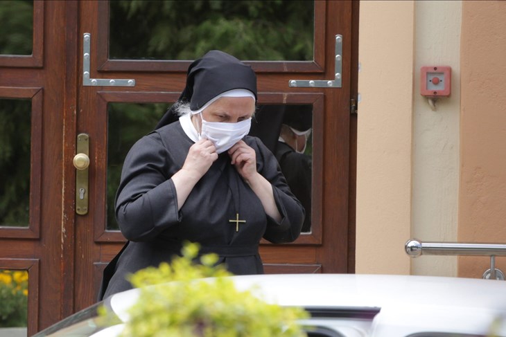 Zarazu u Đakovu proširile su časne sestre koje su nedavno boravile na Kosovu (Vlado KOS/CROPIX) 