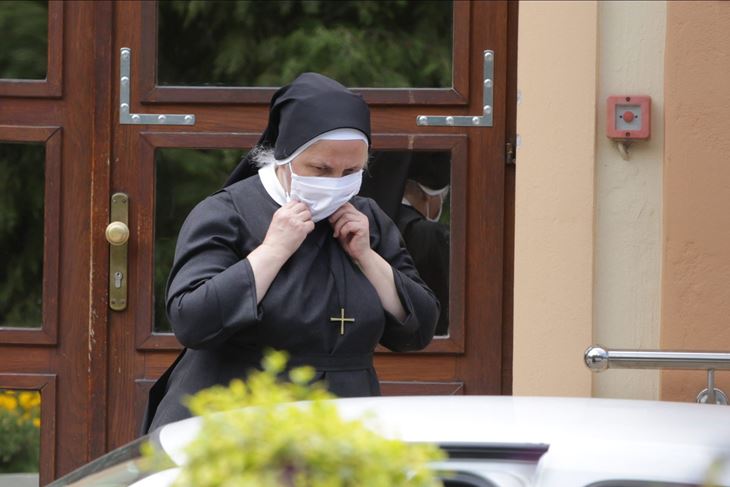 Zarazu u Đakovu proširile su časne sestre koje su nedavno boravile na Kosovu (Vlado KOS/CROPIX) 