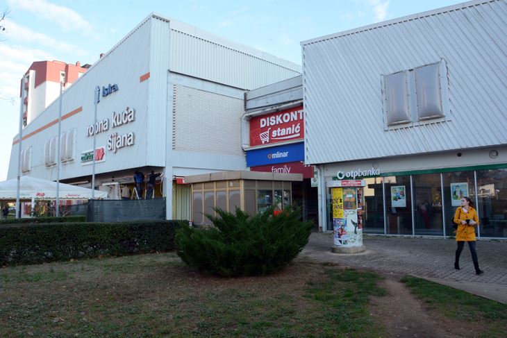 Market u prizemlju Stande procijenjen je na četiri milijuna kuna (Danilo MEMEDOVIĆ)