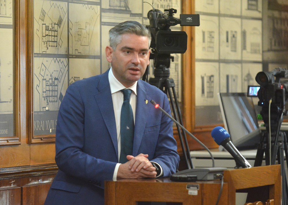 Smanjenje proračunskih prihoda rezultiralo je rezovima i mjerama štednje i u gradskoj upravi - Boris Miletić (Danilo MEMEDOVIĆ)