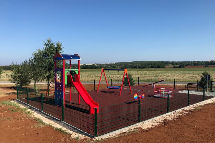 Novouređeno igralište
