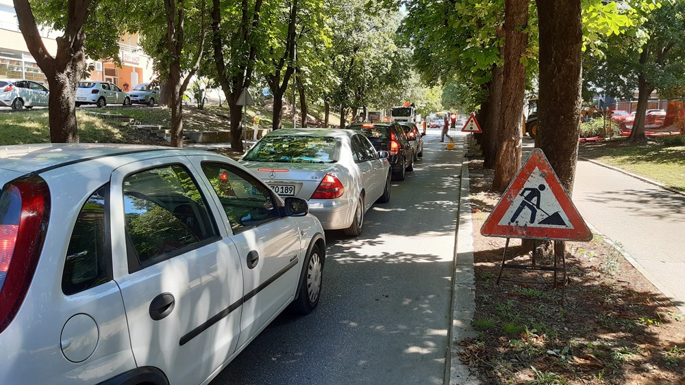 Kolona u 43. istarskoj diviziji (Z. STRAHINJA)