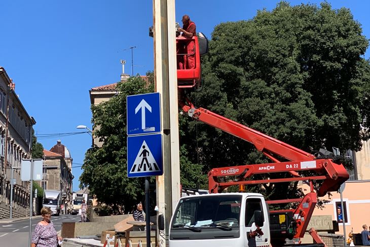 Nova oprema slat će podatke o statusu svjetiljke, kvaru, radnim satima, utrošku energije…