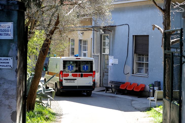Na bolničkom liječenju je samo petina zaraženih (Milivoj MIJOŠEK)