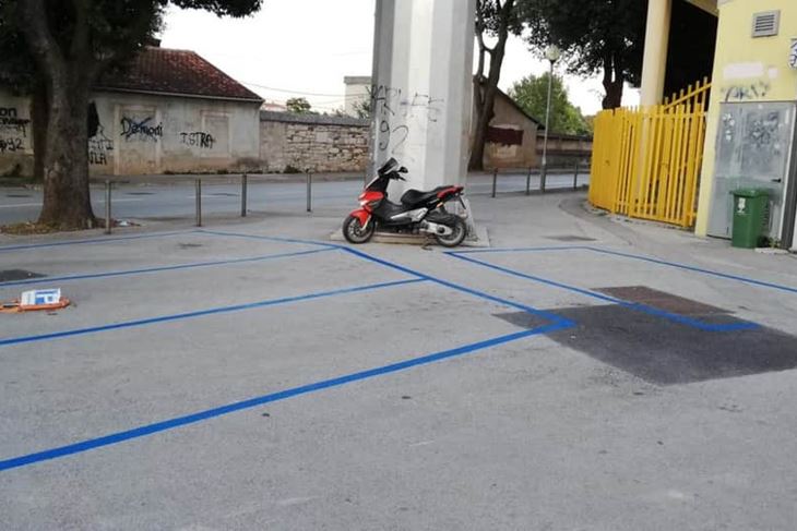 Nova signalizacija na parkingu Drosina (PULA PARKING)