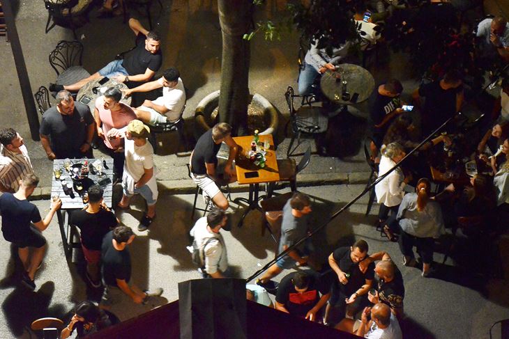 Pula 5.9.2020. tema - Giardini - kafici - buka  Snimio: Dejan STIFANIC 