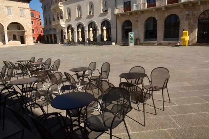PULA,15 03 2020,GRAD JE PRAZAN,NEMA PROLAZNIKA,ZATVORENI KAFICISnimio Danilo MEMEDOVIC