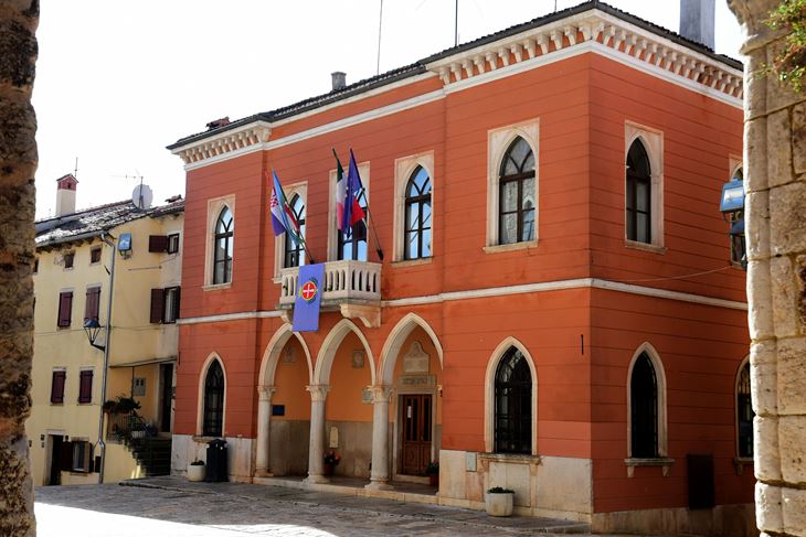 (M. MIJOŠEK)