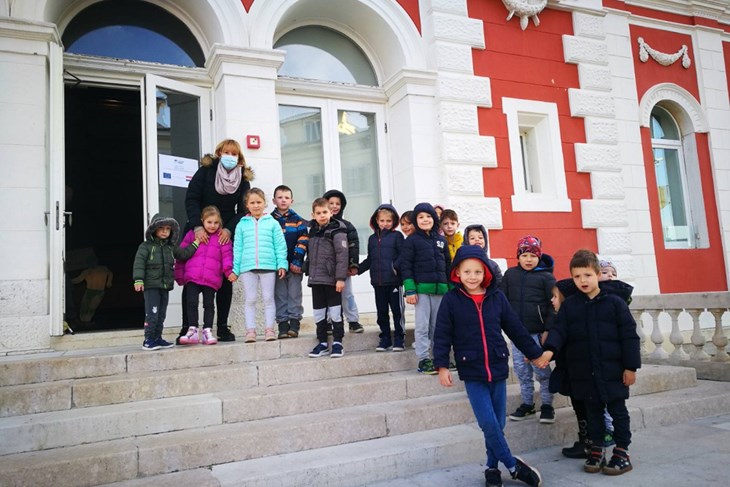 Kazališna predstava "Dobre navike" Teatra Naranča