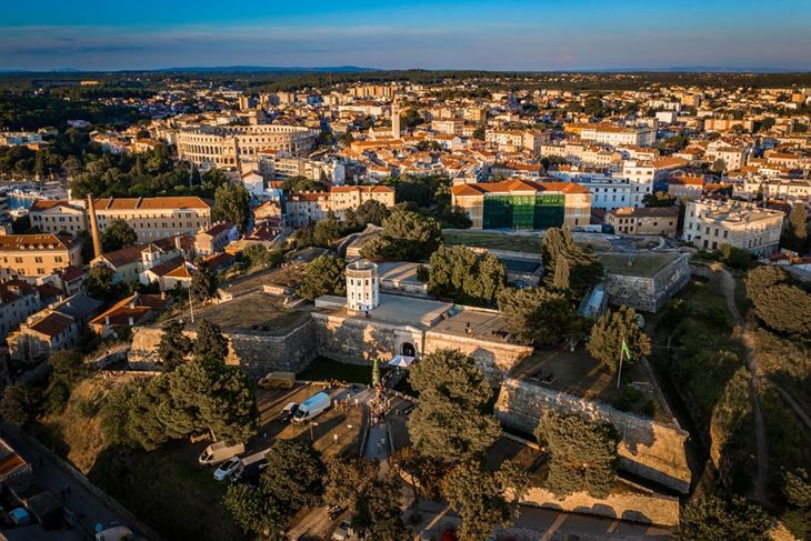 Pula kastel panorama