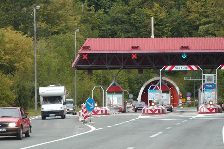 Tunel1x.jpg: Tunel Ucka