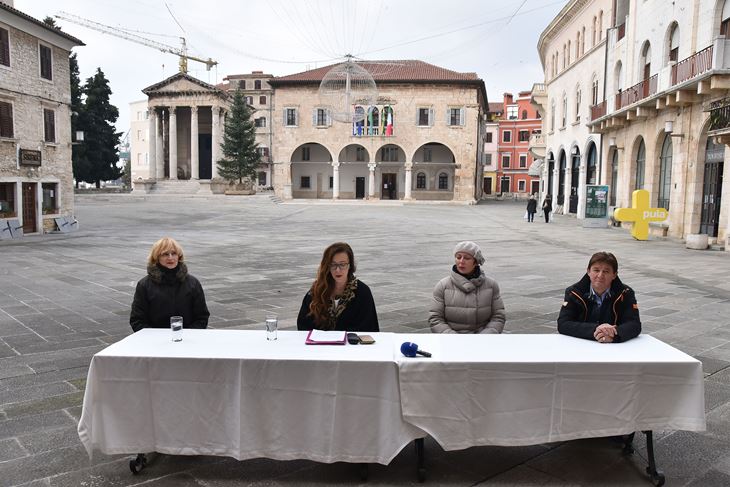 Flavia Poropat, Alida Del Bianco, Olga Šuvaković i Ivan Udović (Snimio Duško Marušić Čiči)